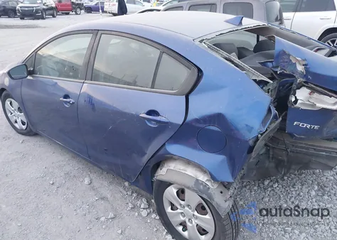 2017 Kia Forte Lx z USA, uszkodzony, nr VIN 3KPFK4A79HE123578